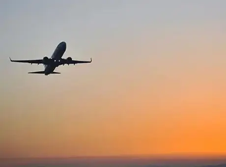 İran'da yolcu uçağı iniş sırasında pistten çıktı