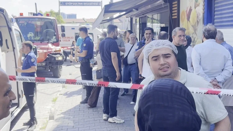 Eyüpsultan'da pastanede gaz kaçağı paniği! 6 çalışan tedaviye alındı