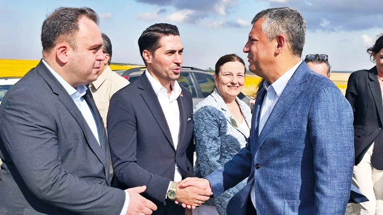 CHP’de ‘salı’ gerilimine NATO molası