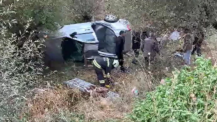 Konya'da yağmur kazası: Otomobil şarampole uçtu, aynı aileden 5 kişi yaralandı